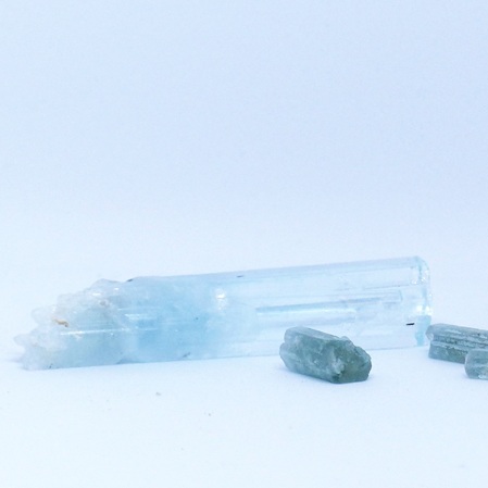 Foto von Aquamarin Kristallen in zartem hellblau